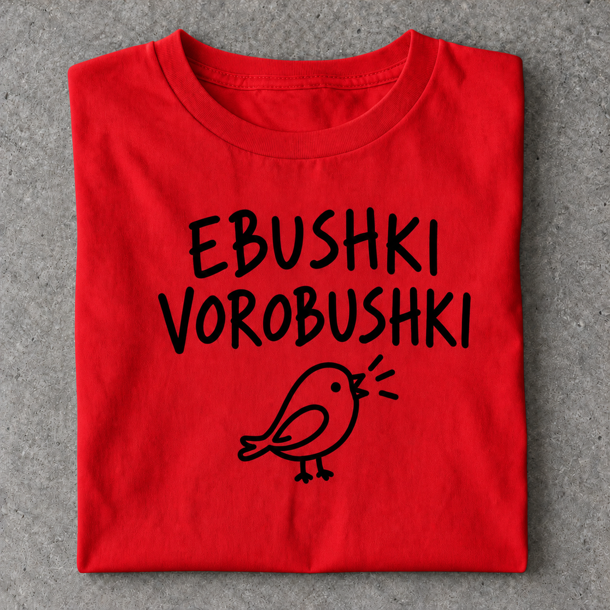 Slavikstyle vorobushki T-Shirt – Rot – Flatlay auf Beton