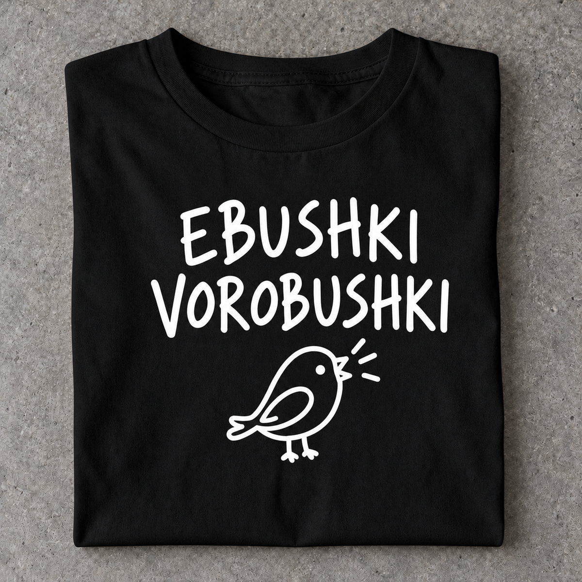 Slavikstyle vorobushki T-Shirt – Schwarz – Flatlay auf Beton